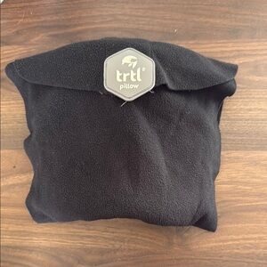 Trtl Black Travel Pillow